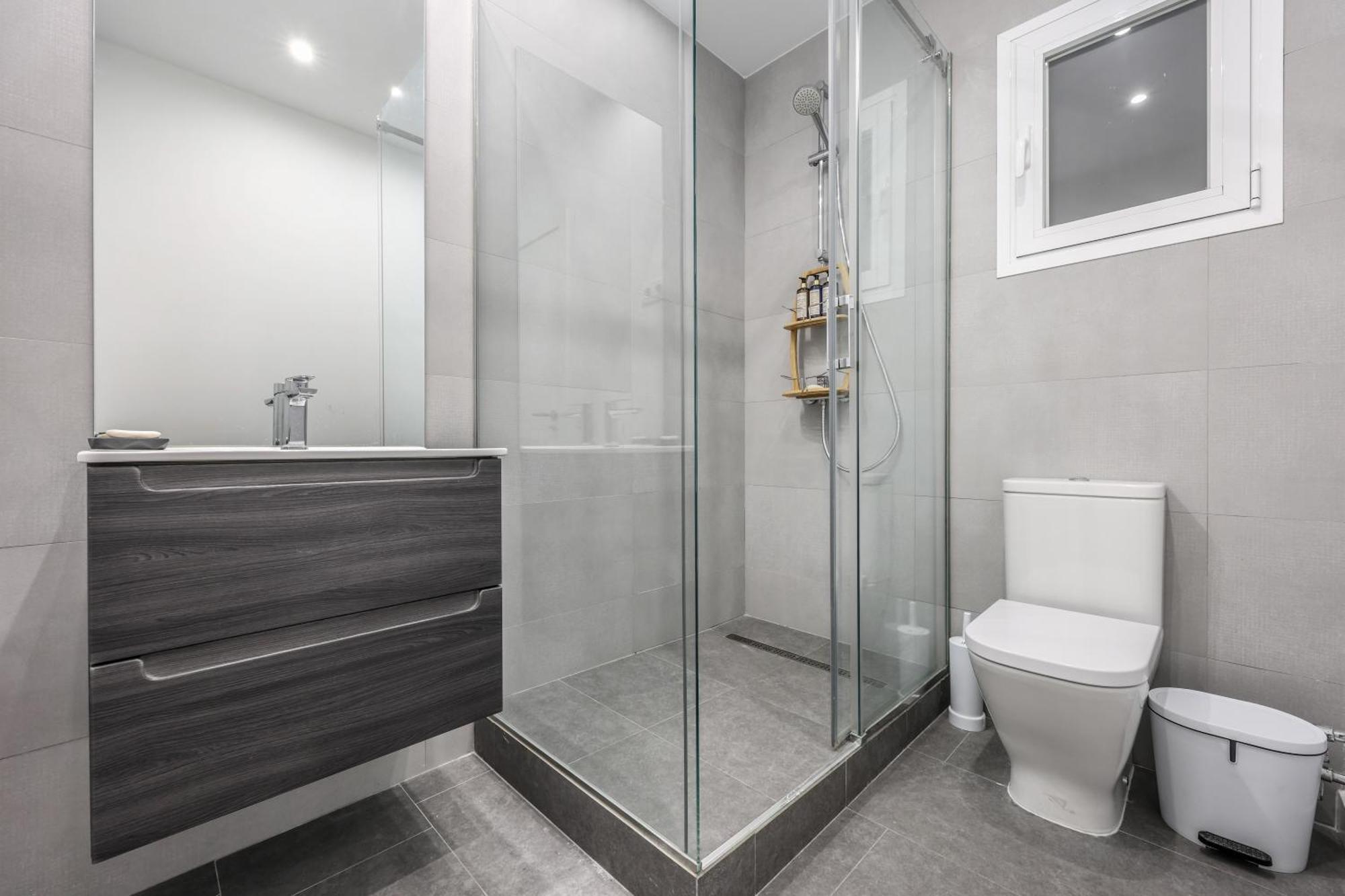 Be Coliving Madrid Centro Hotel Bagian luar foto