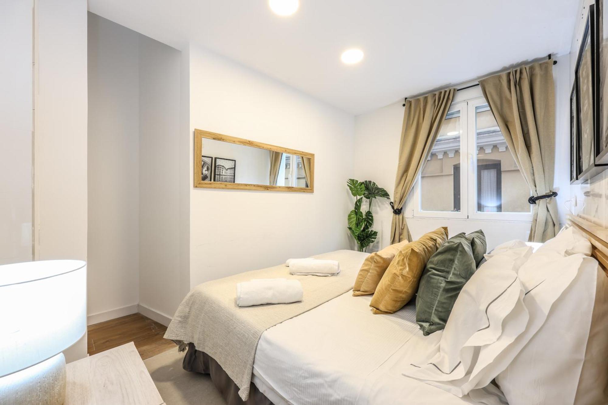 Be Coliving Madrid Centro Hotel Bagian luar foto