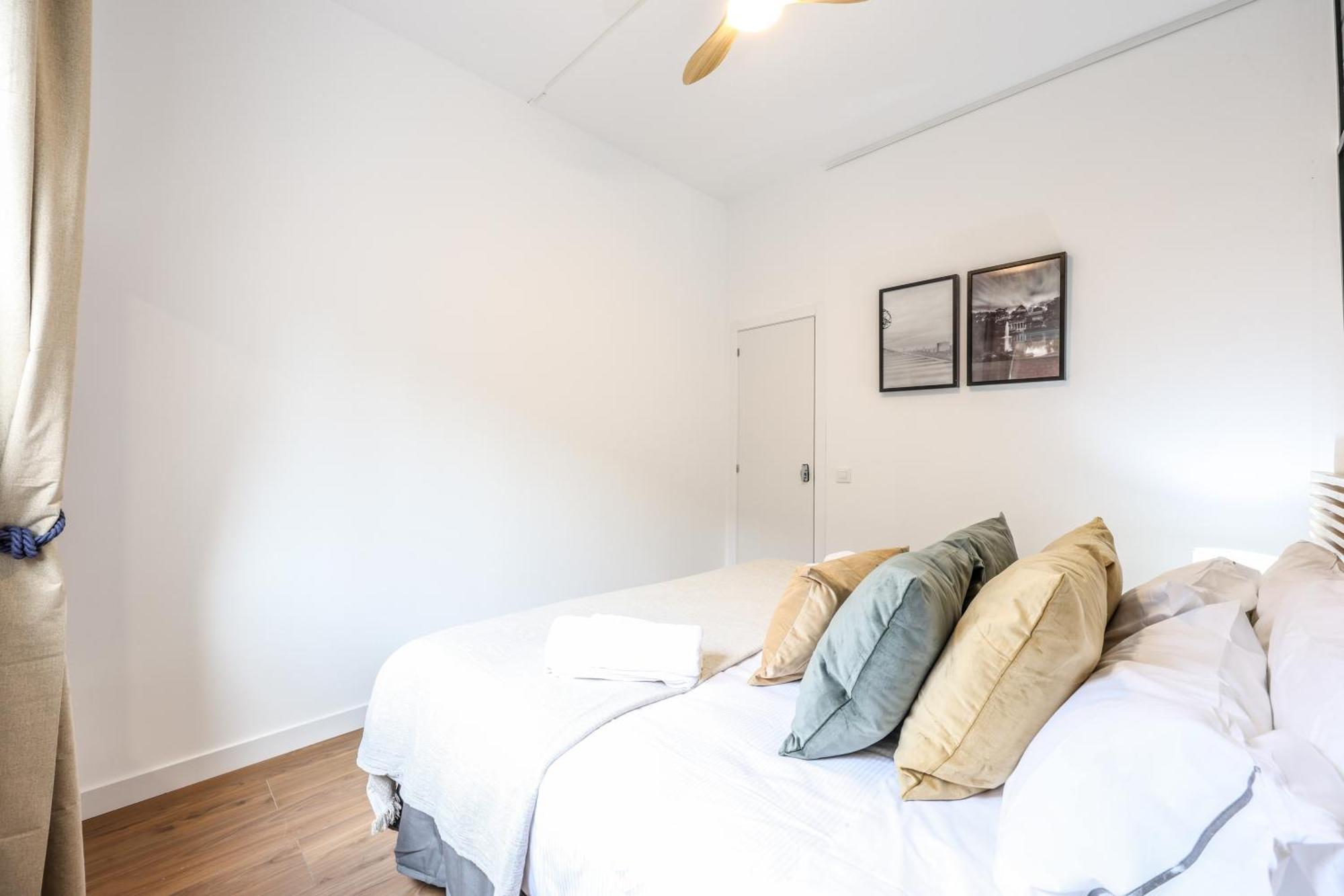 Be Coliving Madrid Centro Hotel Bagian luar foto