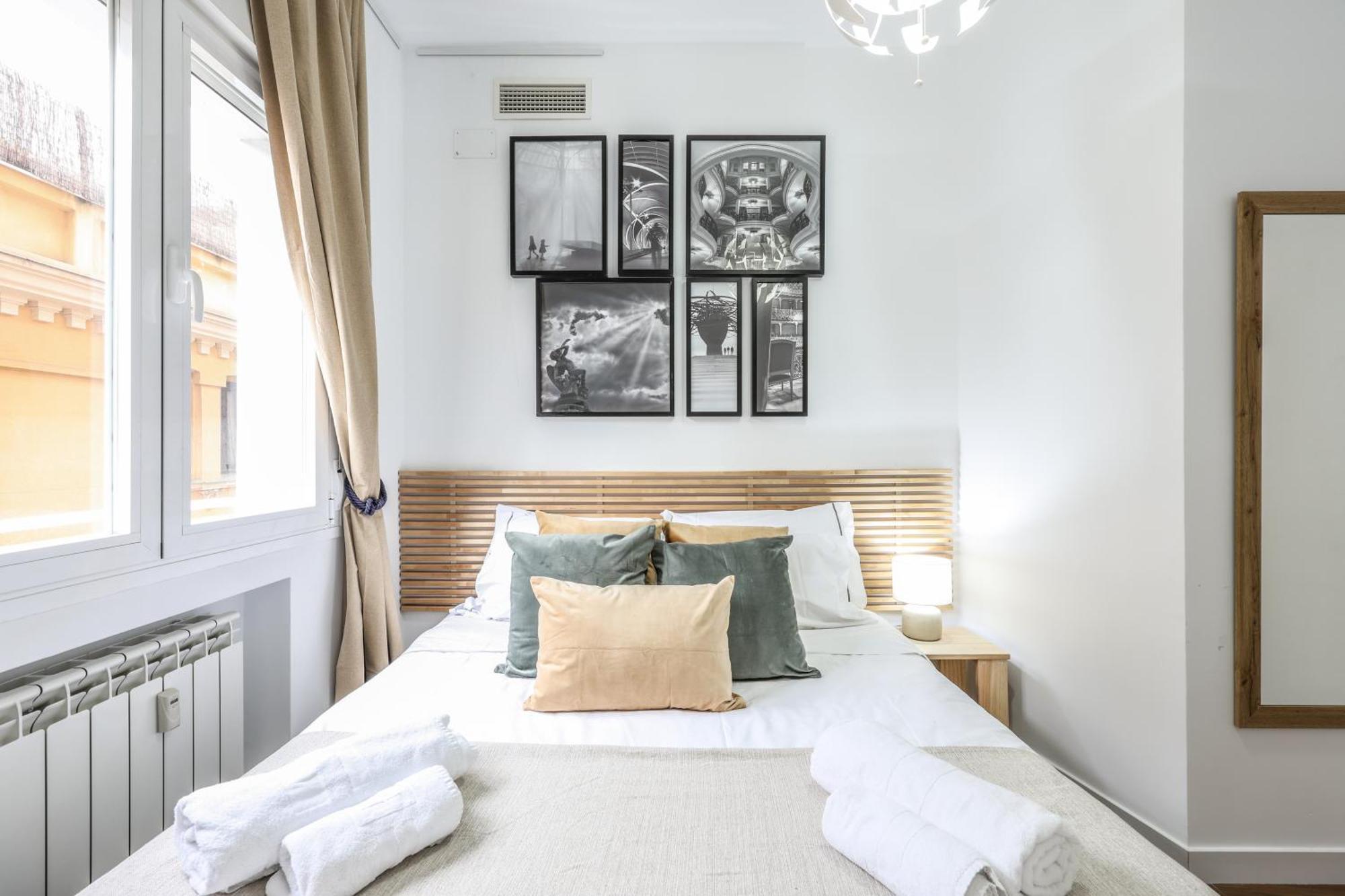 Be Coliving Madrid Centro Hotel Bagian luar foto