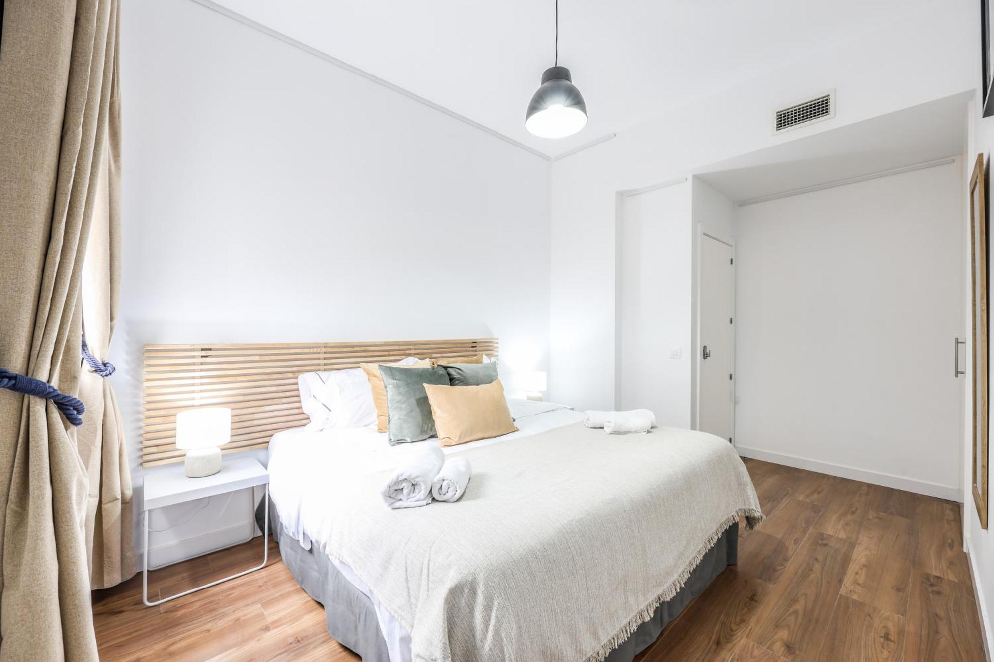 Be Coliving Madrid Centro Hotel Bagian luar foto