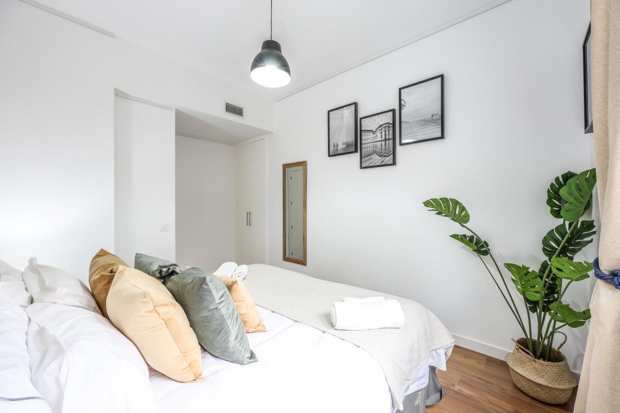 Be Coliving Madrid Centro Hotel Bagian luar foto